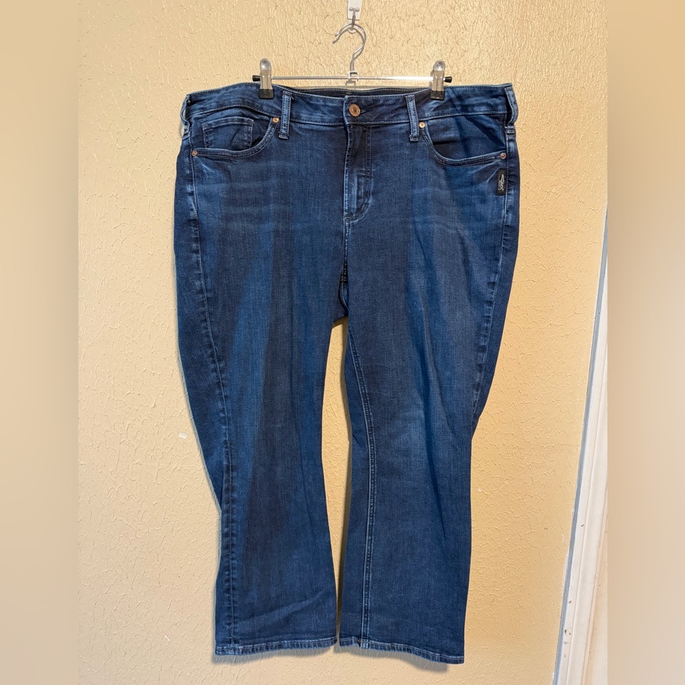 Silver Jeans Suki Capris Size 18‎ Stretchy